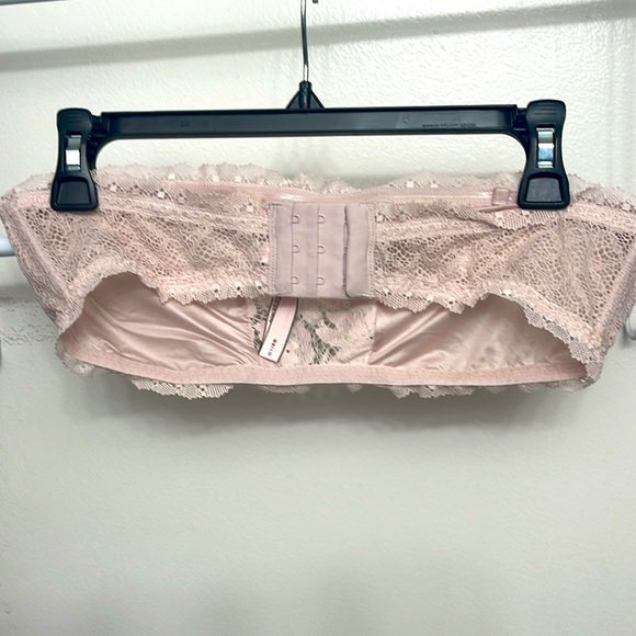 Victoria’s Secret strapless bandeau, pink, size large - Picture 2 of 2